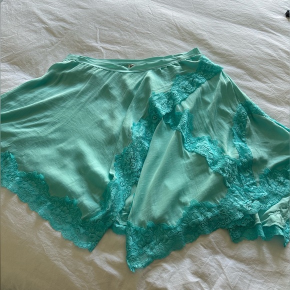 Intimately by FP skirt with lace details, size large - Picture 6 of 11